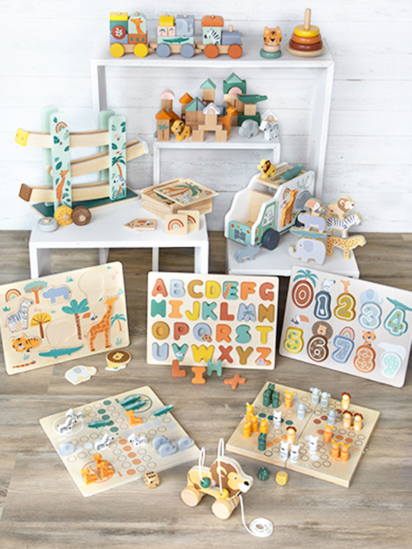 Jouet Motricité Bois Safari Small Foot - Avec Boucles, Bascule Et Formes à Encastrer - Pour Enfants Dès 12 Mois