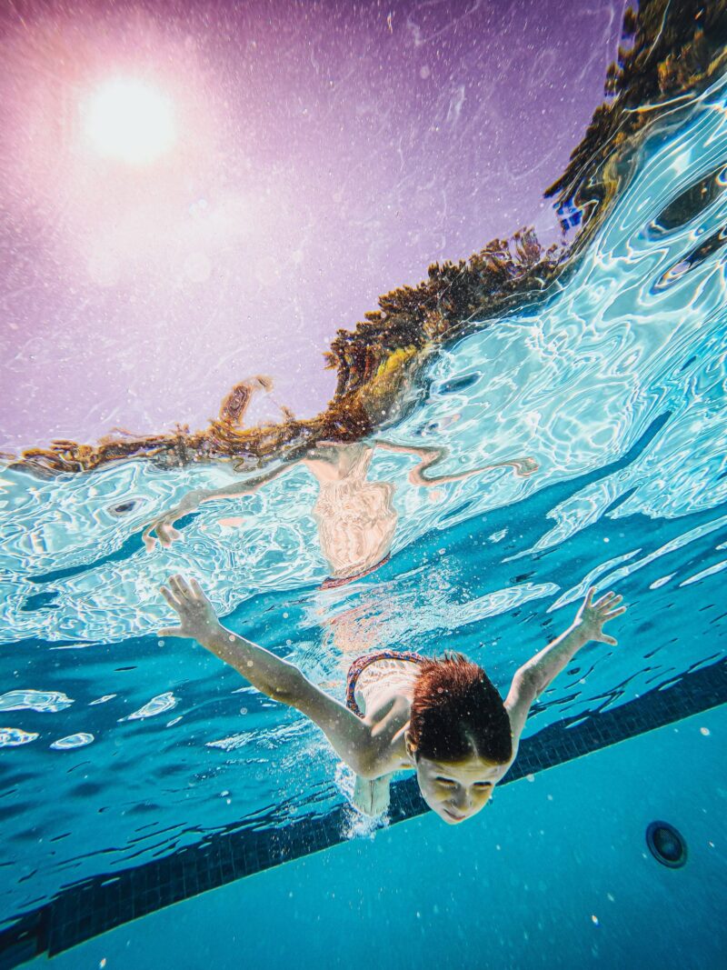 Les enfants adorent l'eau !