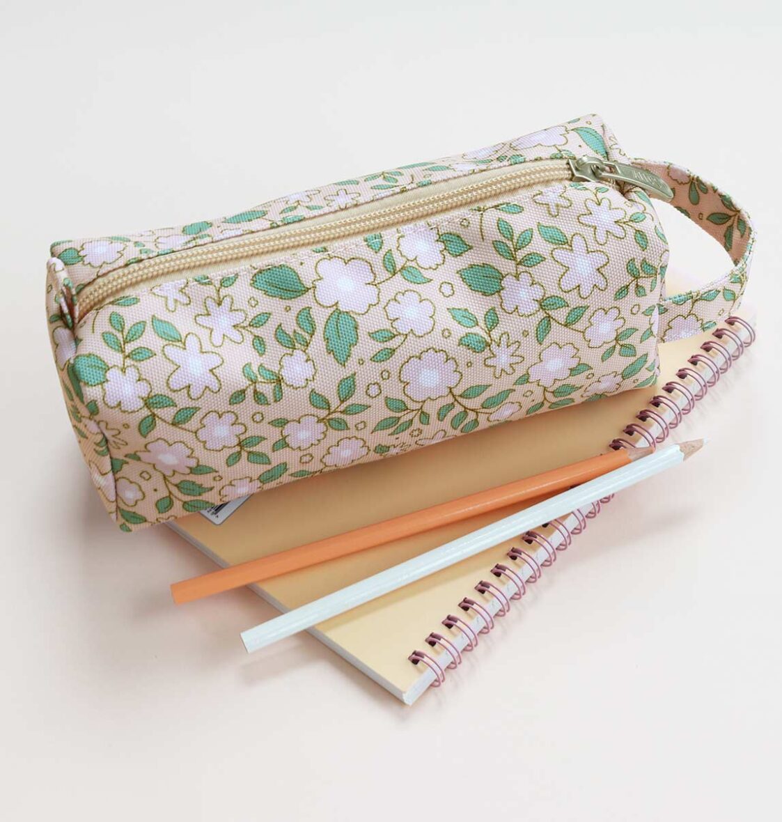 trousse fleurs roses 3