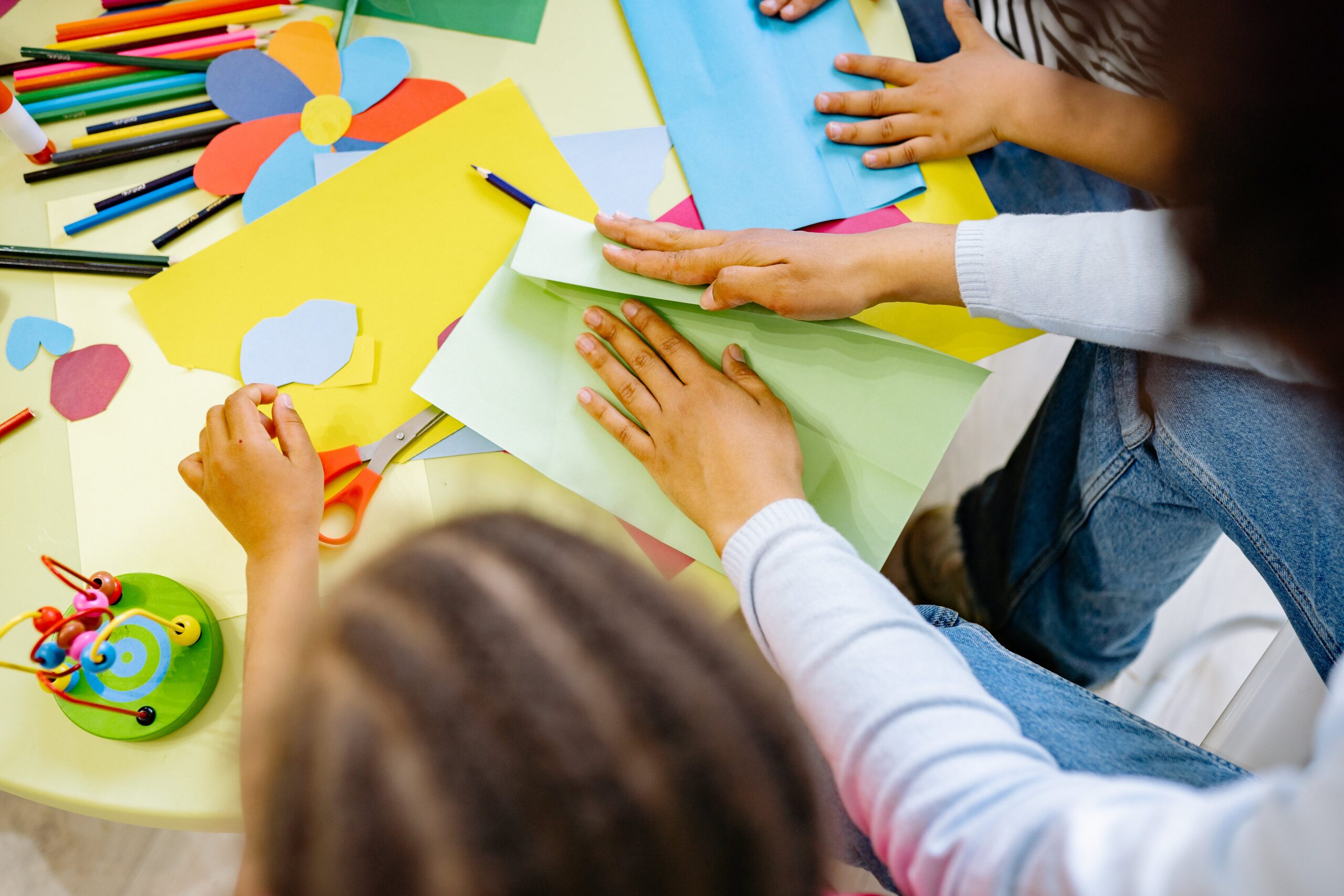 Loisirs créatifs et activités manuelles chez l'enfant