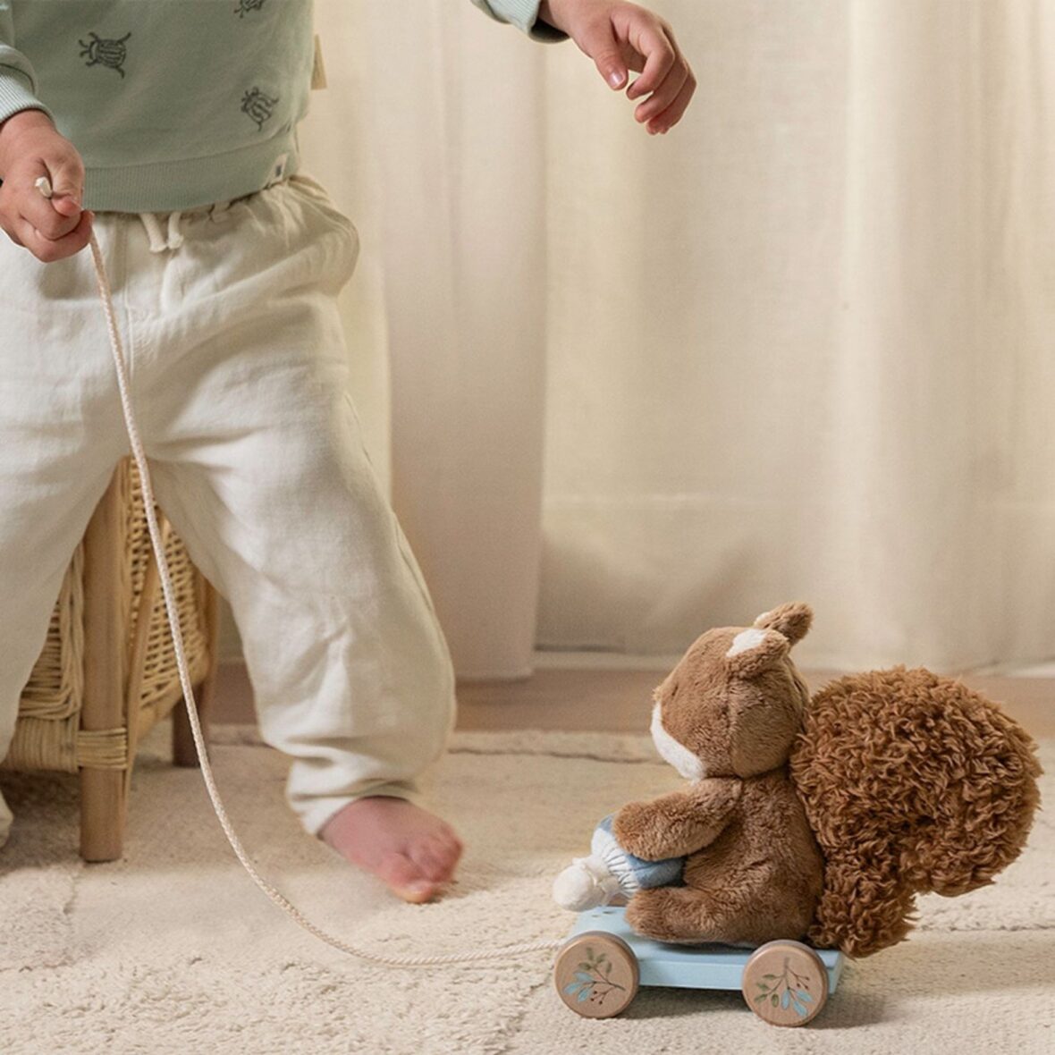 peluche-a-tirer-ecureuil-fsc–forest-friends-little-dutch-416797_OD