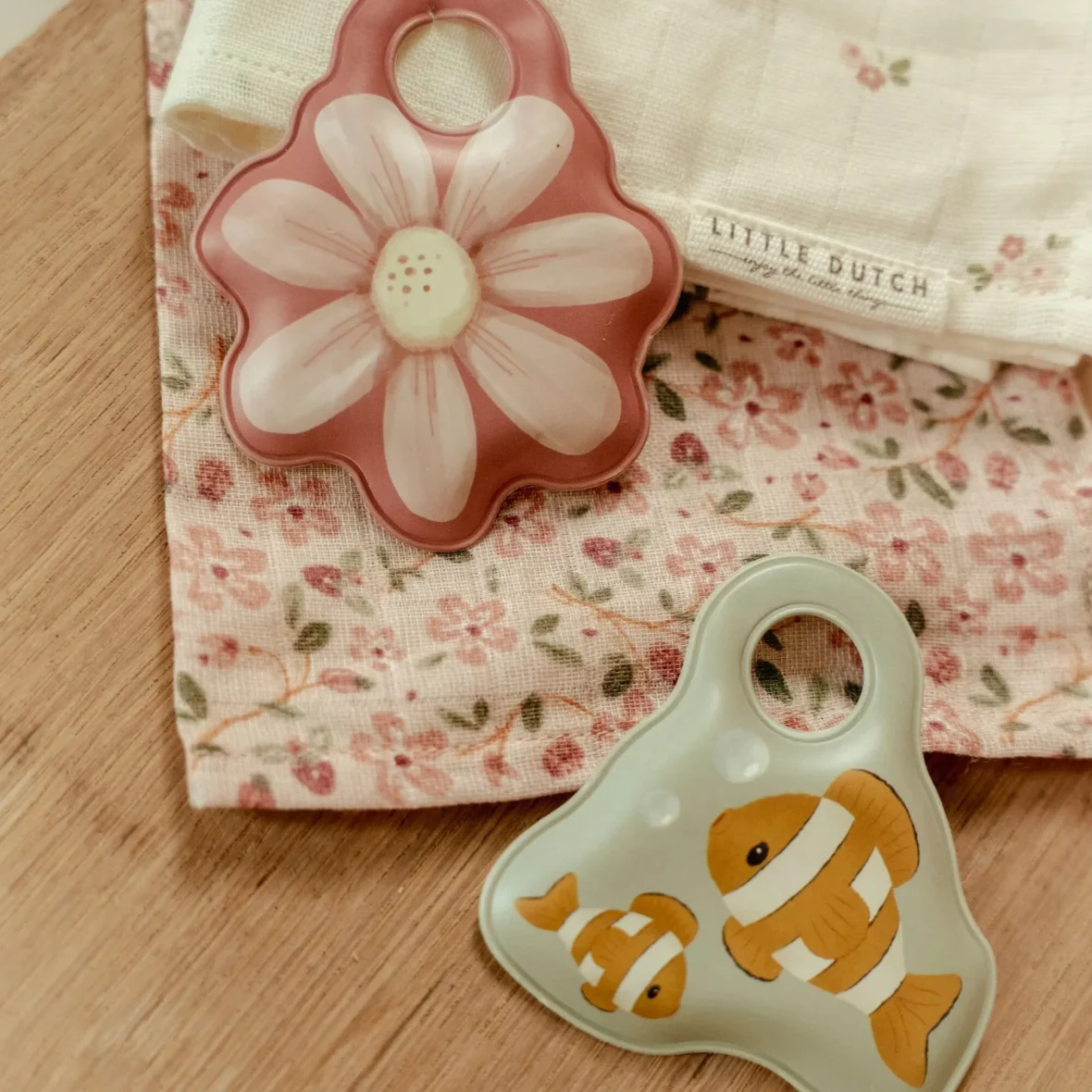 0030951_fishing-game-pink