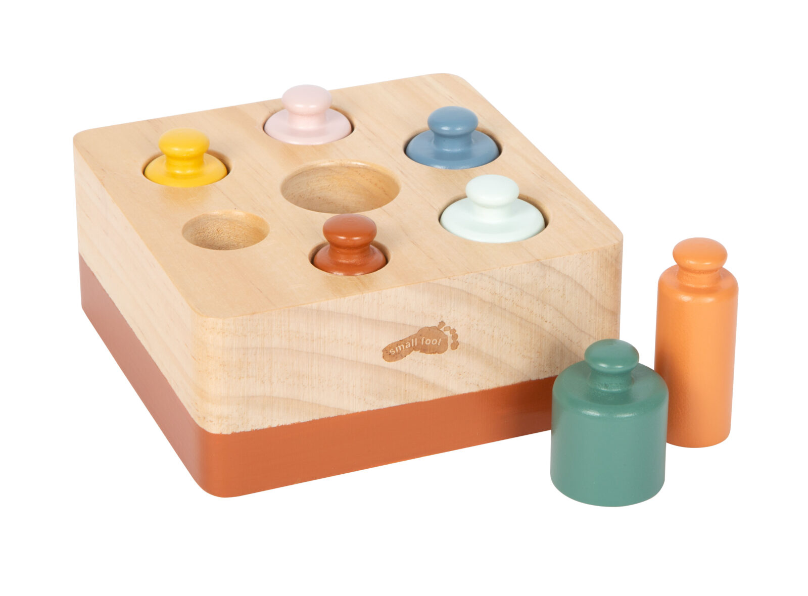 12932_01-montessori-steckspiel-mit-zylindern-small-foot-unterschiedlich.jpg