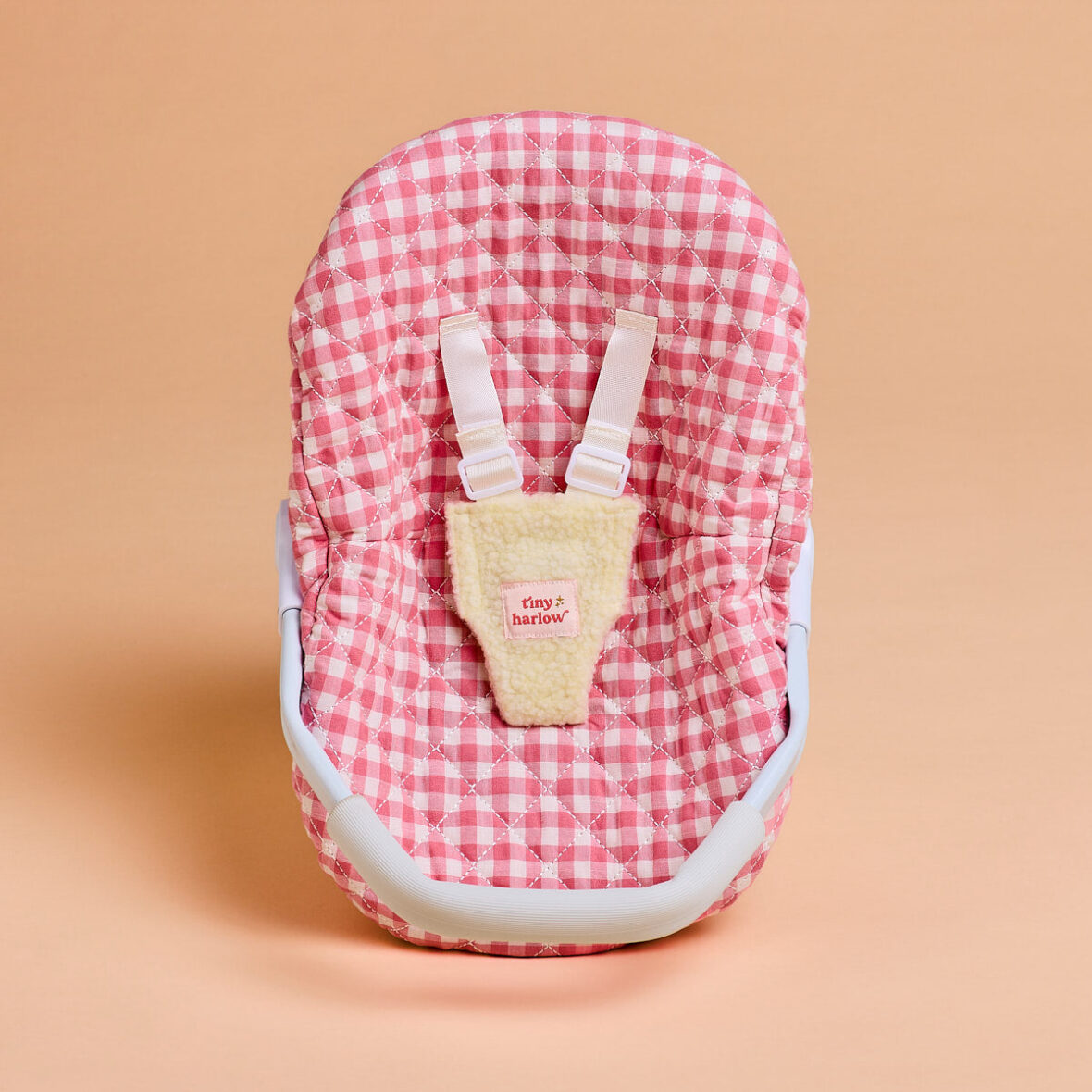 Coque siège auto pour poupée vichy rose – Tiny Harlow