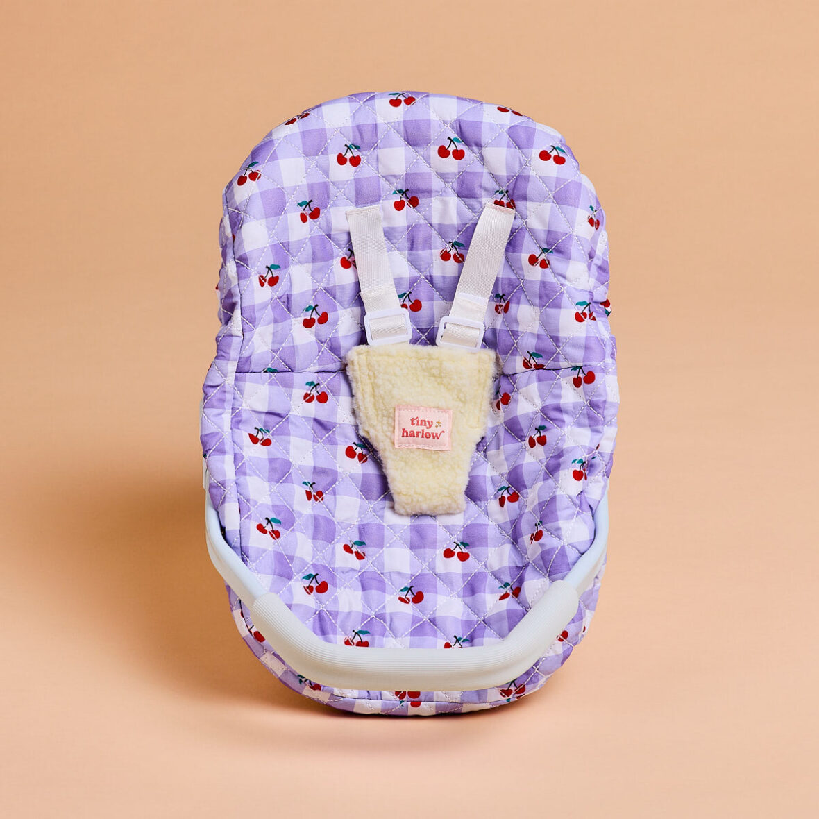 Coque siège auto pour poupée cerise – Tiny Harlow