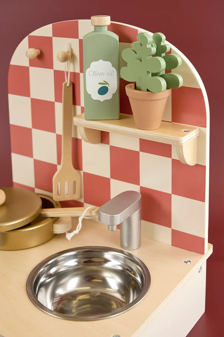 W7321SMALLKITCHEN1